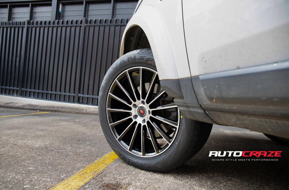 LAND-ROVER-DISCOVERY-IFG55-BLACK-MACHINED-FACE