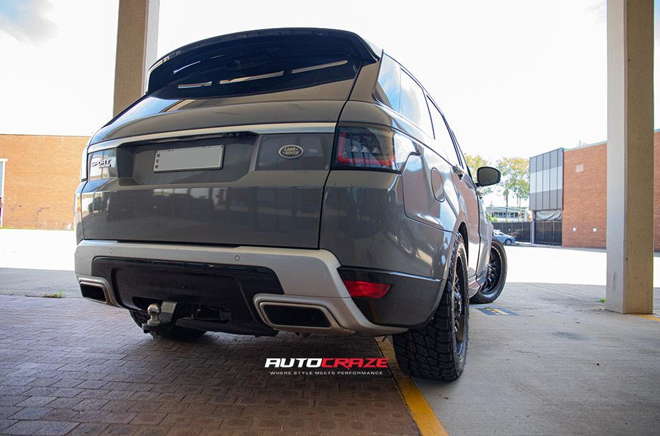LAND-ROVER-RANGE-ROVER-SLEDGE-MATTE-BLACK