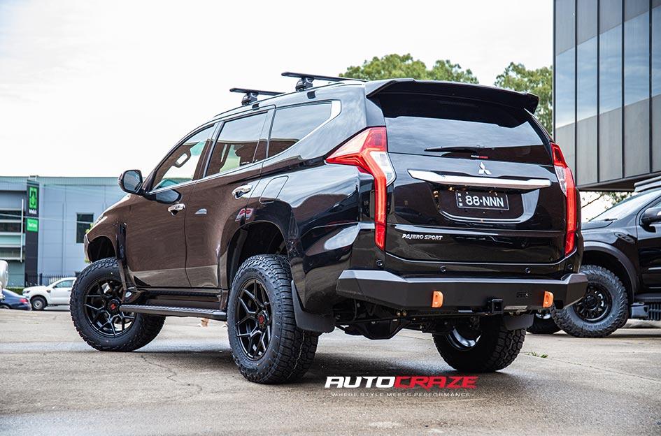 MITSUBISHI PAJERO SABBATH MATTE BLACK