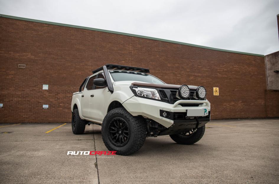 NISSAN NAVARA REBEL MATTE BLACK
