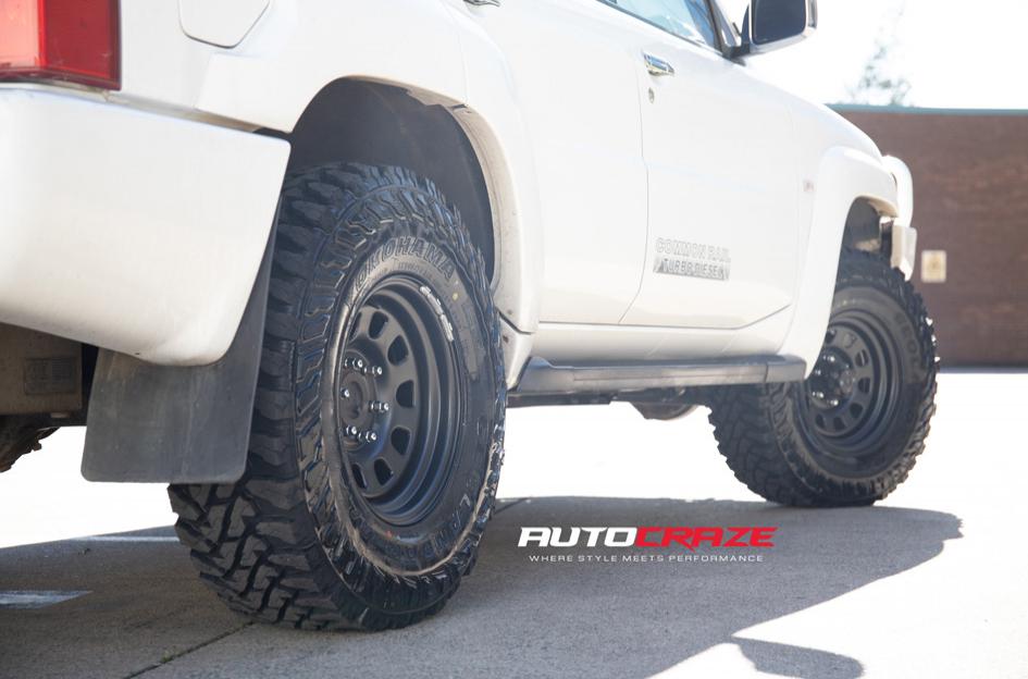 NISSAN PATROL D HOLE BLACK