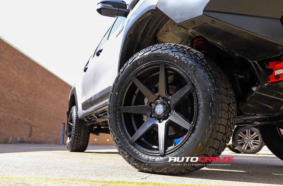 TOYOTA HILUX 4WD AVALANCHE MATTE BLACK FRONT MILLED