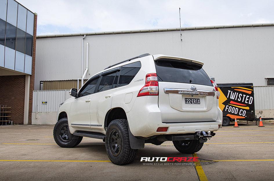 TOYOTA-PRADO-SIX-OR-MATTE-BLACK