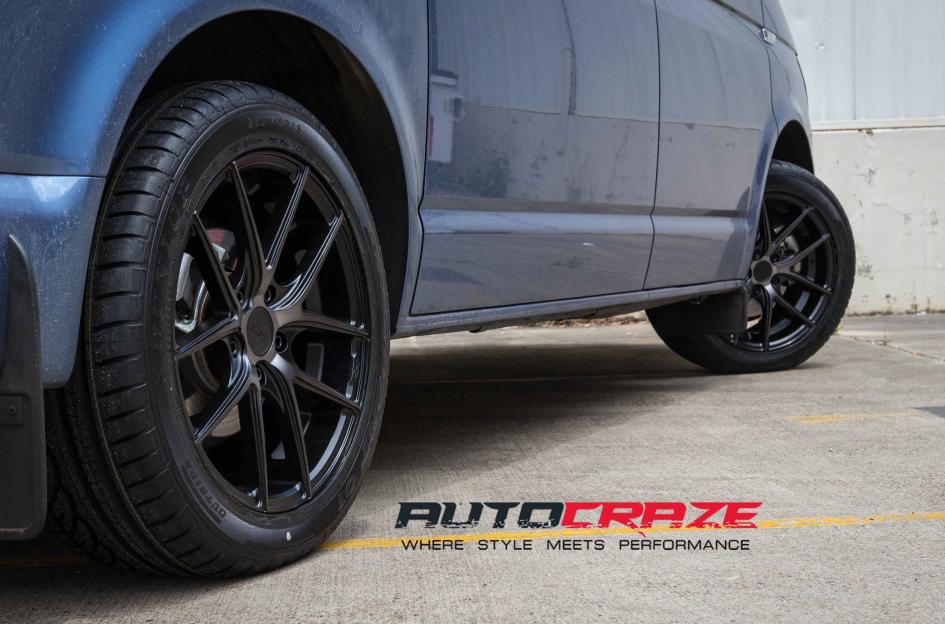 VOLKSWAGEN MULTIVAN TARGA BLACK   MACHINED WITH DOUBLE DARK TINT