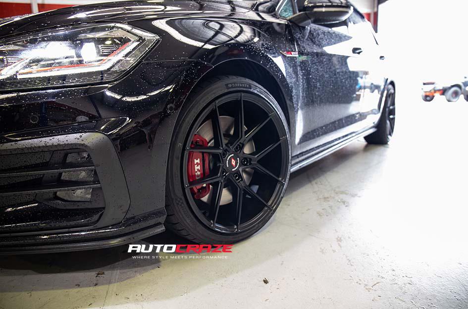 VOLKSWAGEN GOLF IFG 39 BLACK