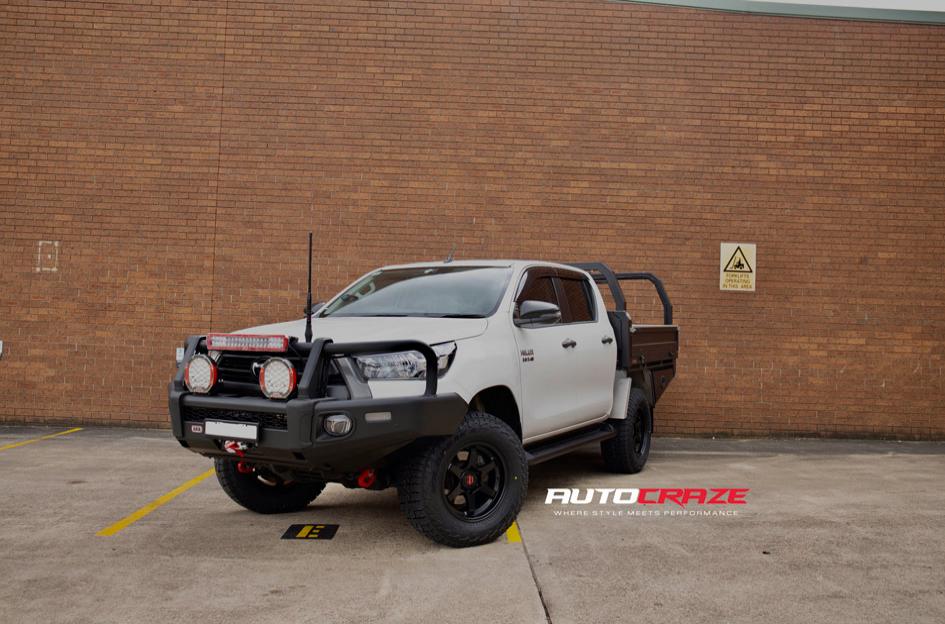 TOYOTA HILUX N80 4WD PROSECUTOR MATTE BLACK