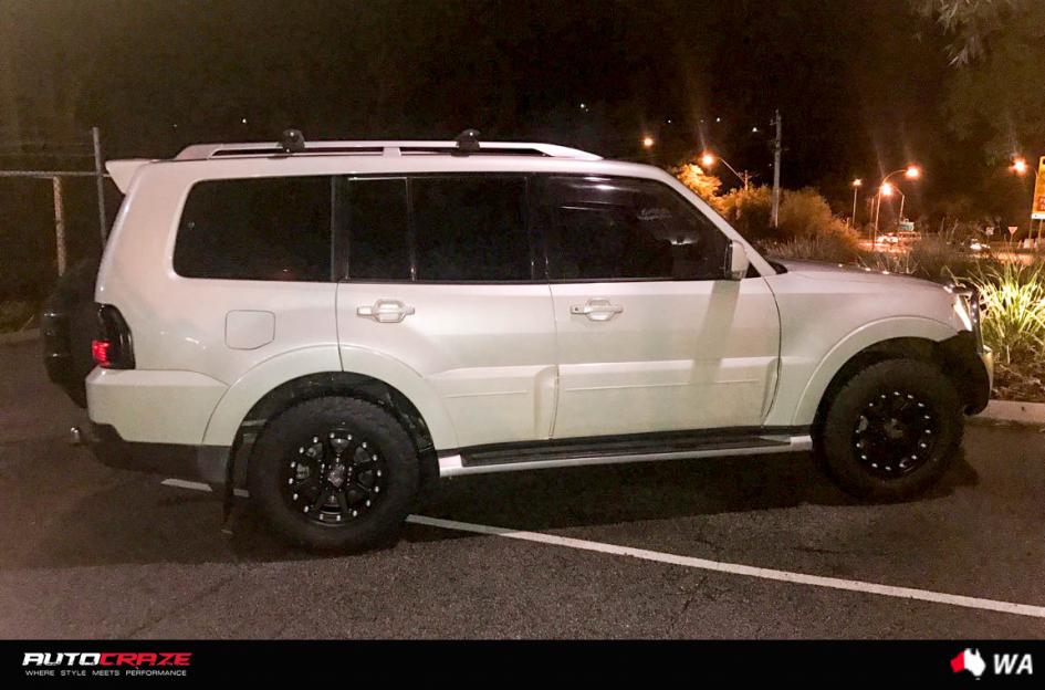 MITSUBISHI PAJERO ADDICT MATTE BLACK
