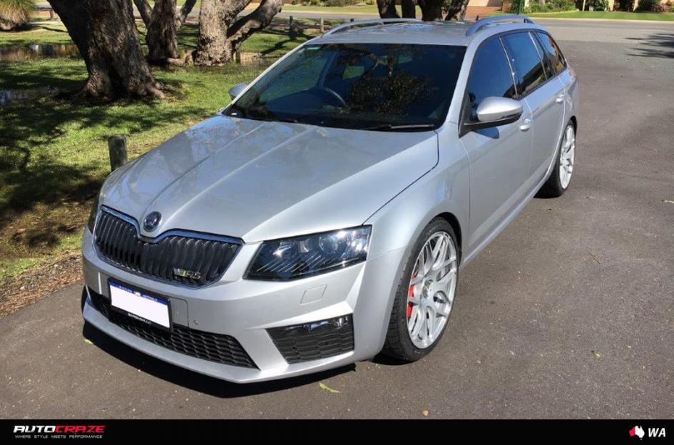 SKODA VRS SF07 GLOSS SILVER