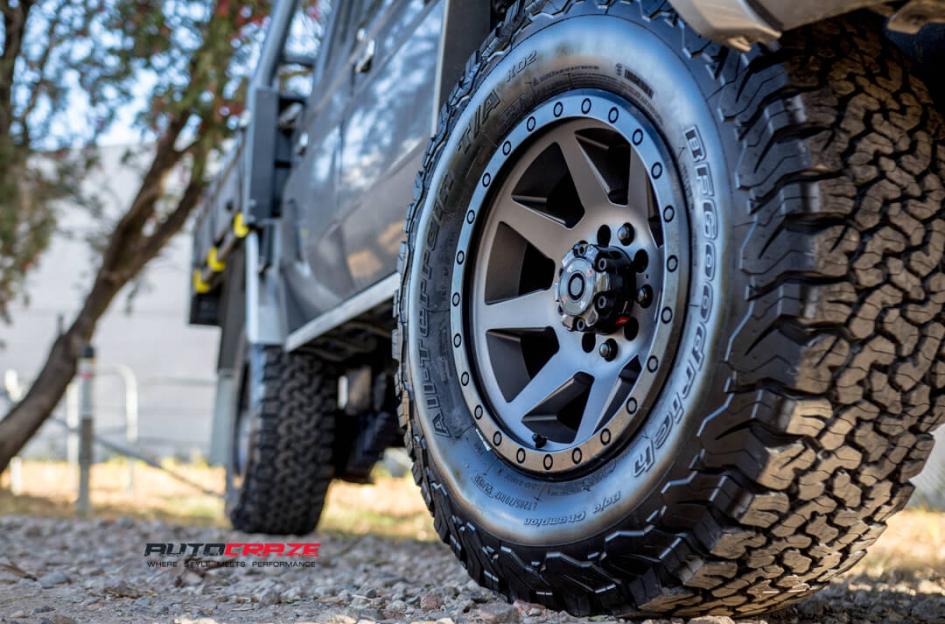 TOYOTA LANDCRUSIER WILDCAT MATTE GUN METAL