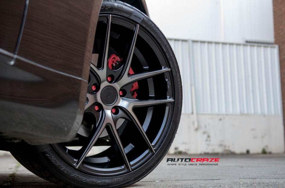 INFINITI-G35-TARGA-BLACK---MACHINED-WITH-DOUBLE-DARK-TINT