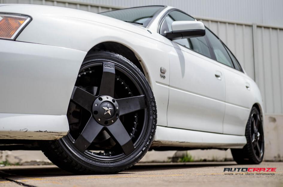 HOLDEN-COMMODORE-ROCKSTAR-775-MATTE-BLACK