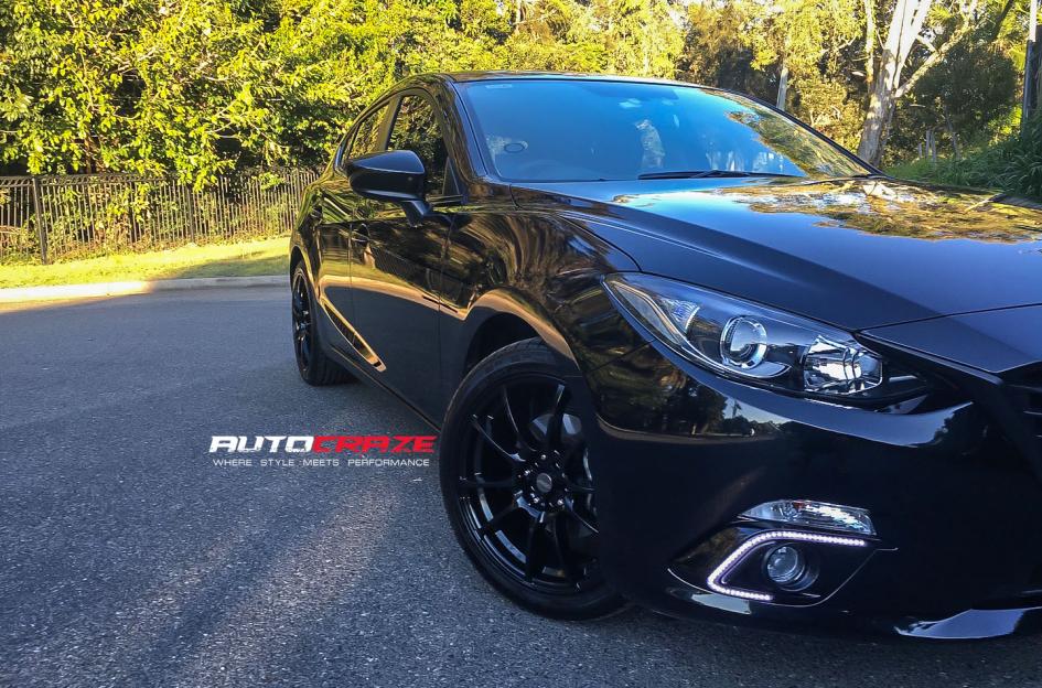 MAZDA-3-CHALLENGE-BLACK