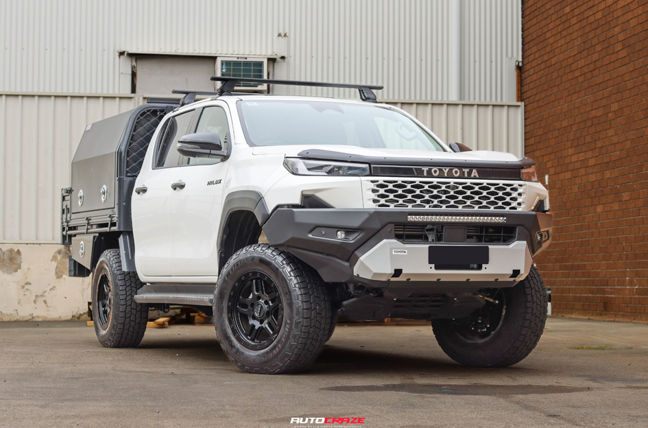 TOYOTA HILUX N90 ROH HAMMER MATTE BLACK