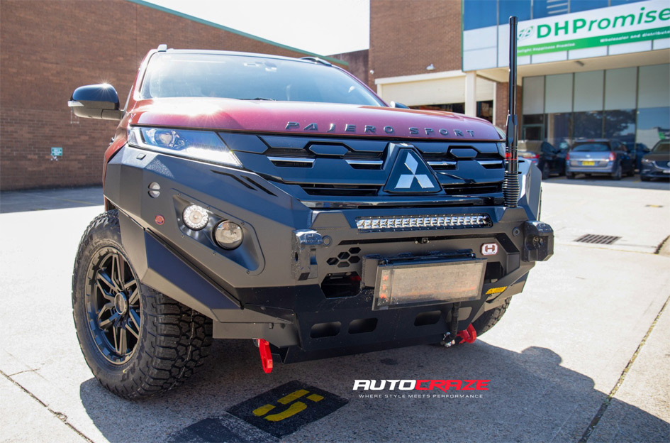 MITSUBISHI PAJERO SPORT NOMAD N232 SATIN BLACK