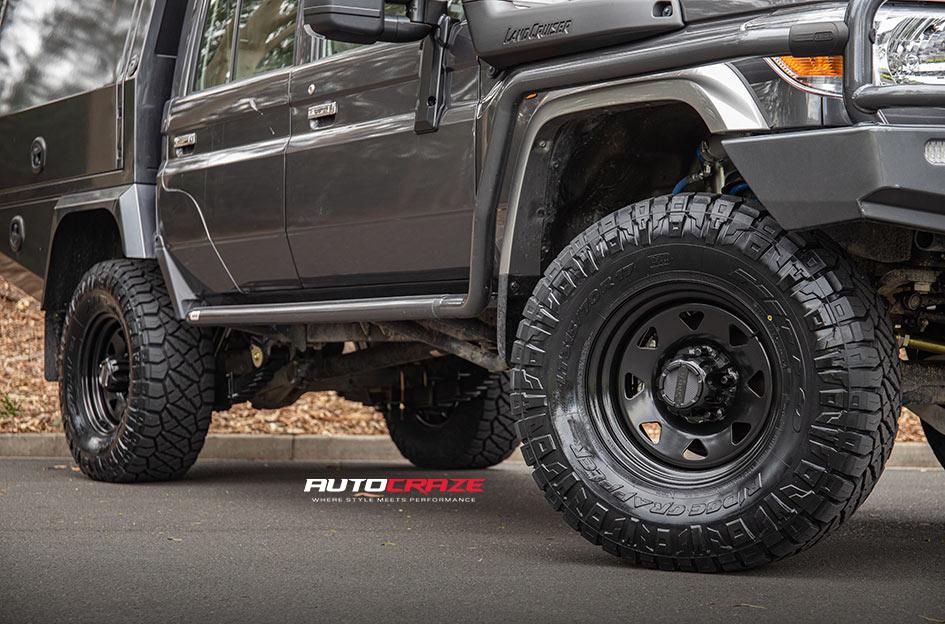 TOYOTA LANDCRUISER TERRA SATIN BLACK