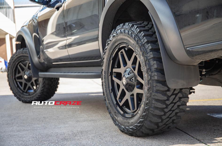 FORD RANGER RAPTOR COLORADO MATTE BLACK