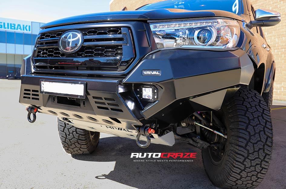 TOYOTA HILUX 4WD KICKER BRONZE CENTER BLACK LIP