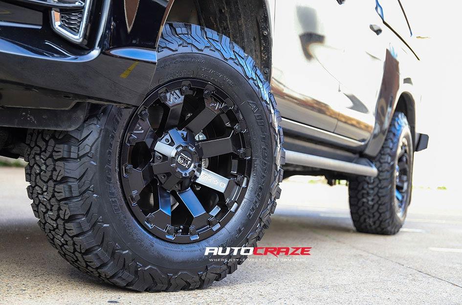 TOYOTA HILUX N80 4WD AMBUSH MATTE BLACK