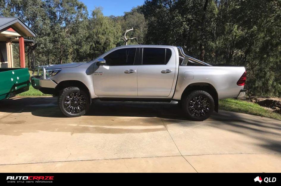 TOYOTA HILUX N80 4WD BATTLE AXE GLOSS BLACK MILLED ACCENTS