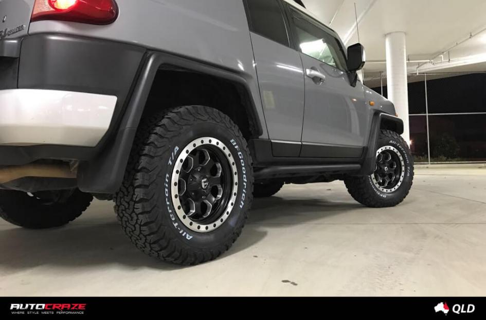 TOYOTA FJ CRUISER SAVAGE GLOSS BLACK MILLED ACCENTS