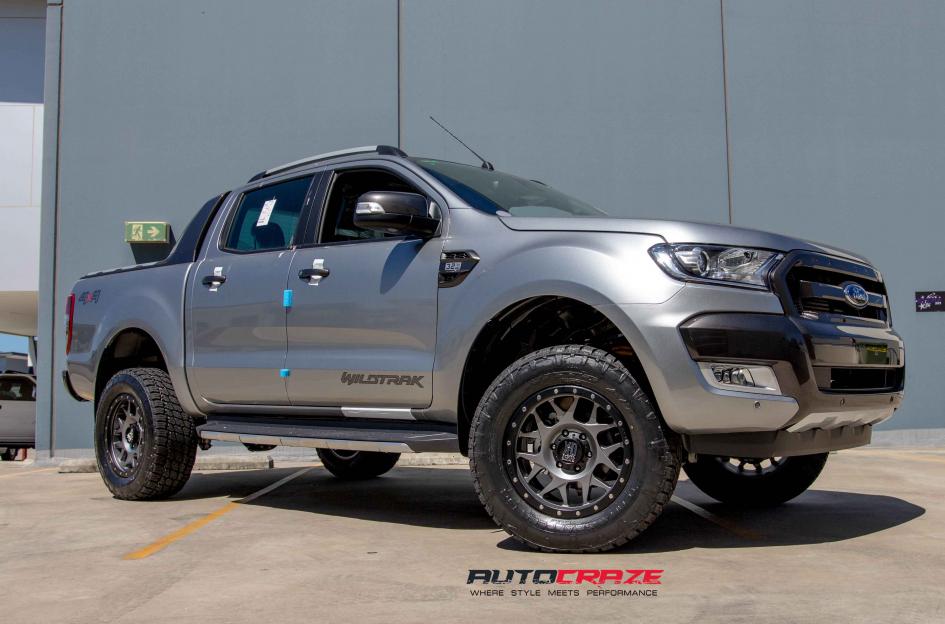 FORD RANGER BULLY XD MATTE GREY BLACK RING