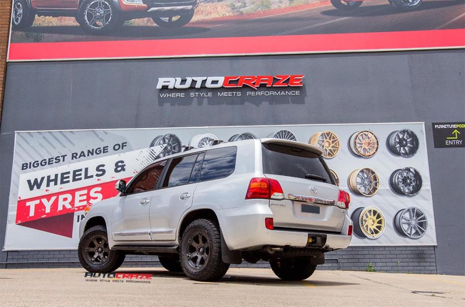 TOYOTA LANDCRUSIER BEAST BLACK   MACHINED WITH DARK TINT