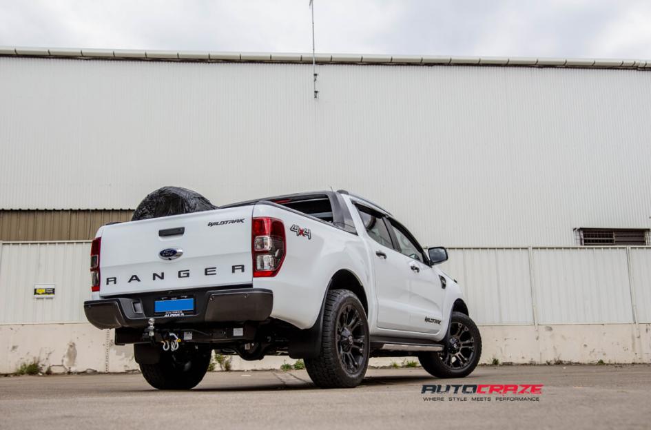 FORD-RANGER-VAPOR-BLACK-MACHINED-WITH-DARK-TINT