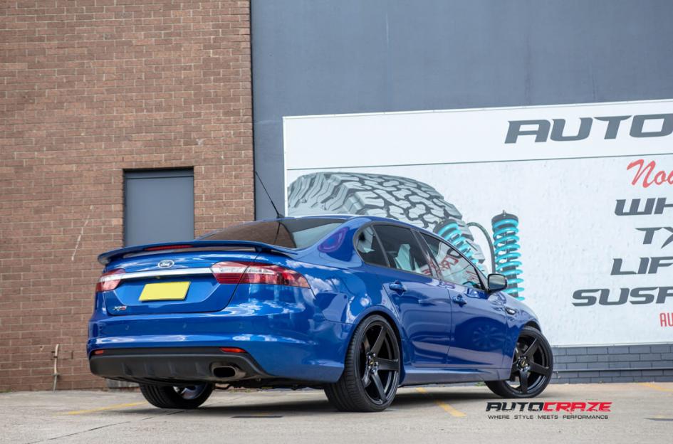 FORD FALCON S6 MATTE BLACK
