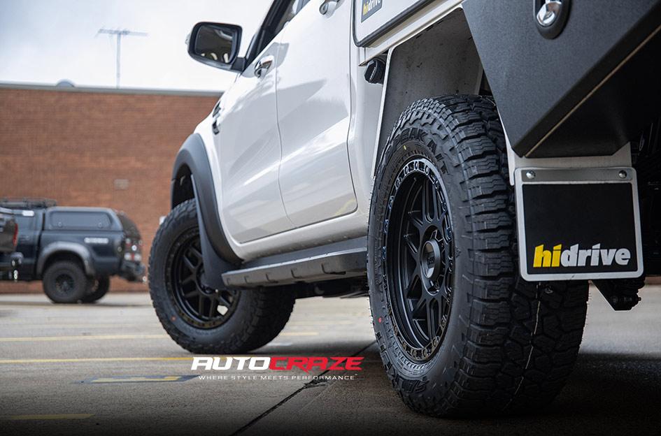 FORD RANGER KM544 MESA SATIN BLACK GLOSS BLACK LIP