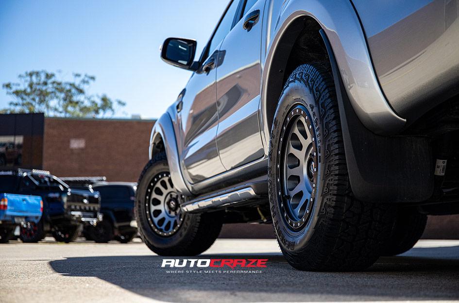 FORD-RANGER-VECTOR-ANTHRACITE