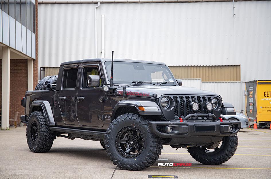 JEEP GLADIATOR KICKER MATTE BLACK
