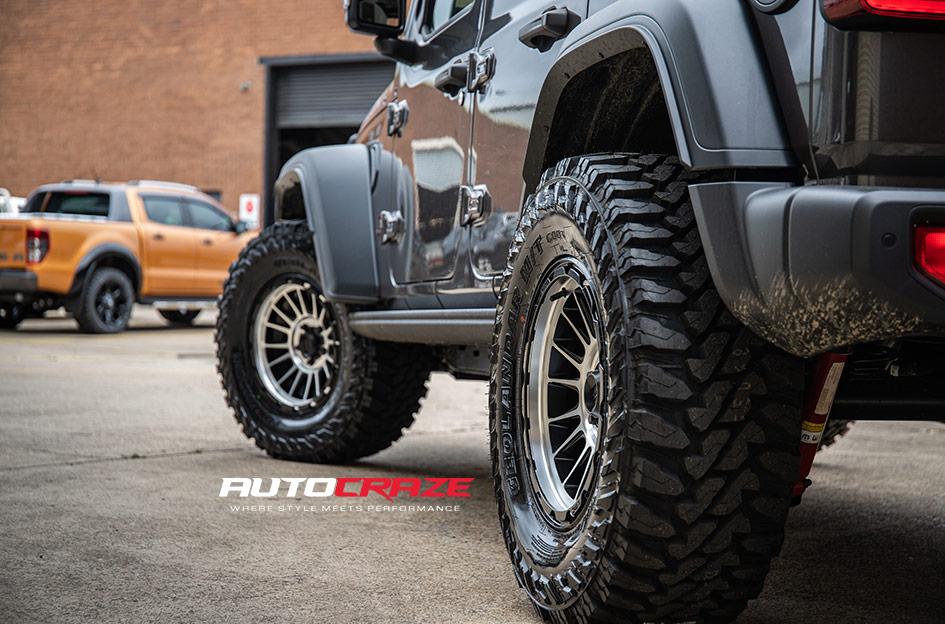 JEEP WRANGLER IMPACT KM542 SATIN BLACK MACHINED FACE
