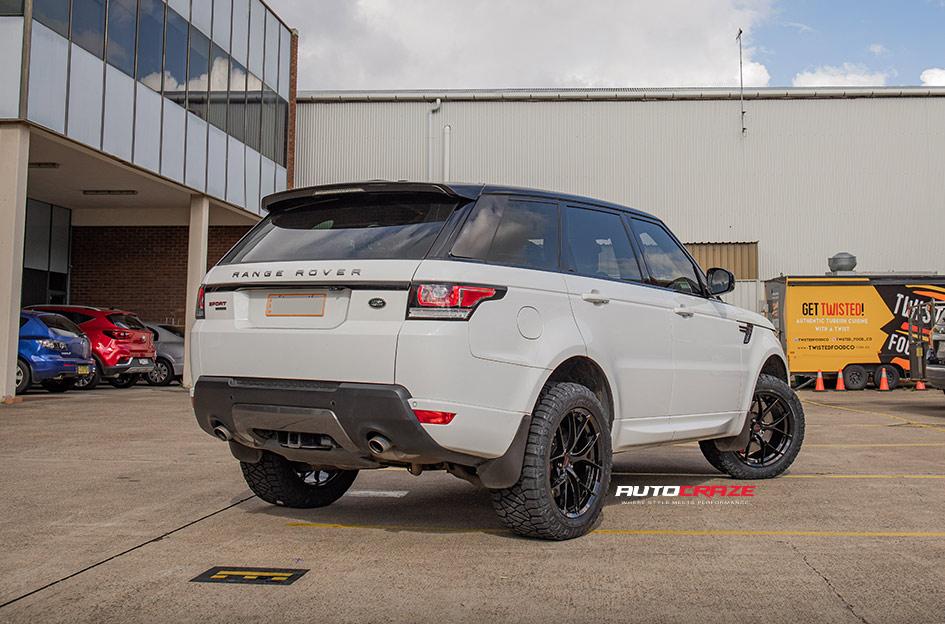 LAND-ROVER-RANGE-ROVER-ZR3-GLOSS-BLACK