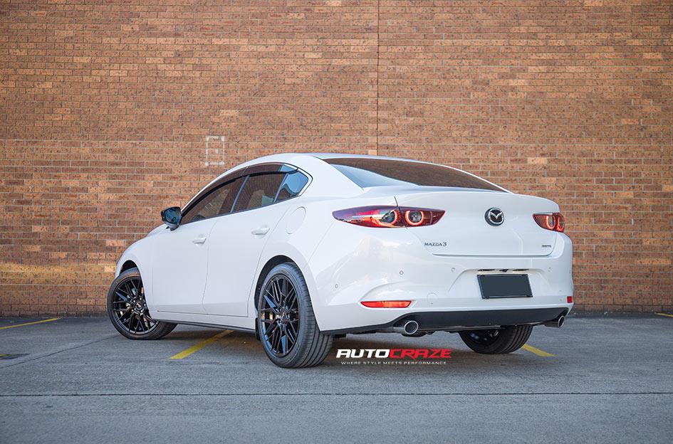 MAZDA-3-GAMMA-GLOSS-BLACK
