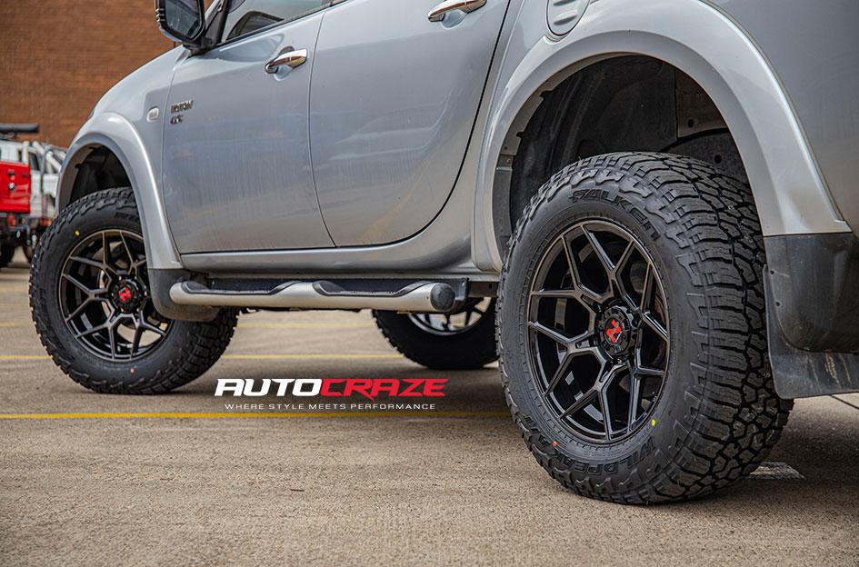 MITSUBISHI TRITON SABBATH GLOSS BLACK TINTED FACE