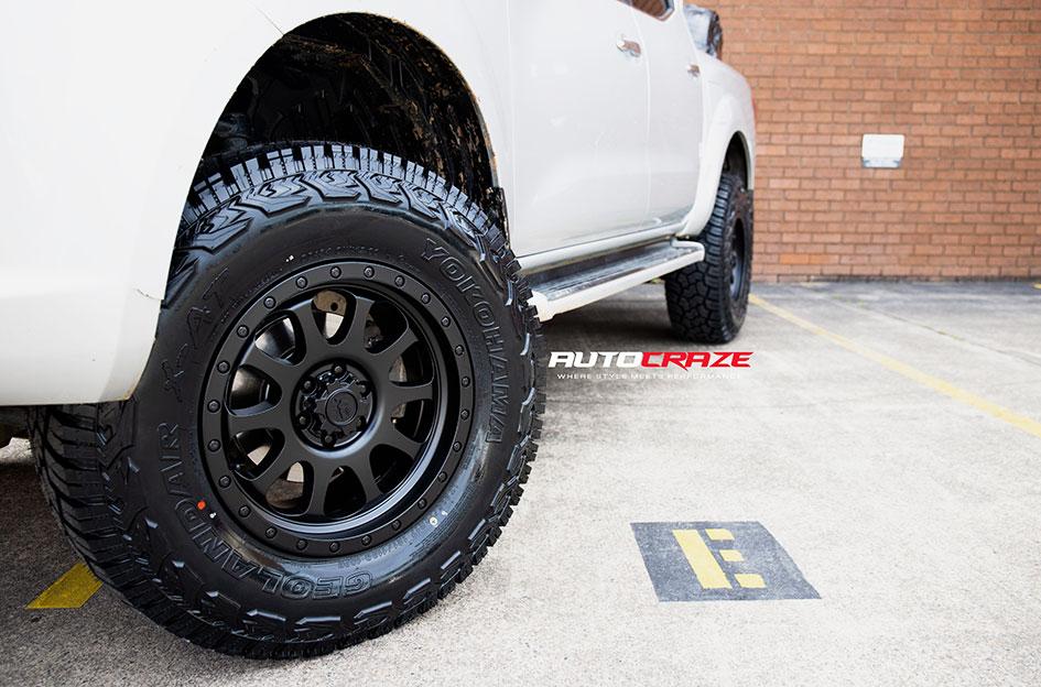 NISSAN NAVARA HURRICANE SATIN BLACK