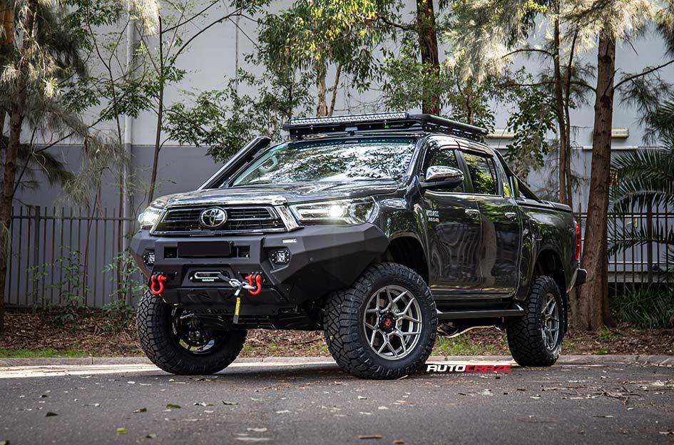 TOYOTA HILUX 4WD SABBATH HYPERBLACK