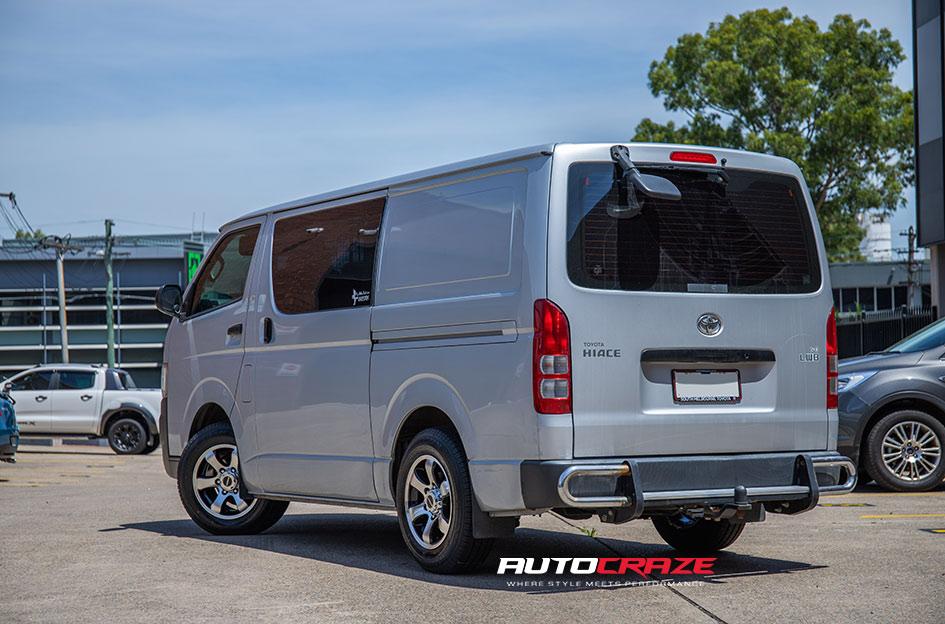 TOYOTA-HIACE-GRANDE-MACHINED-SILVER