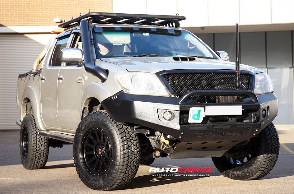 TOYOTA HILUX N70 4WD VICTIM MATTE BLACK