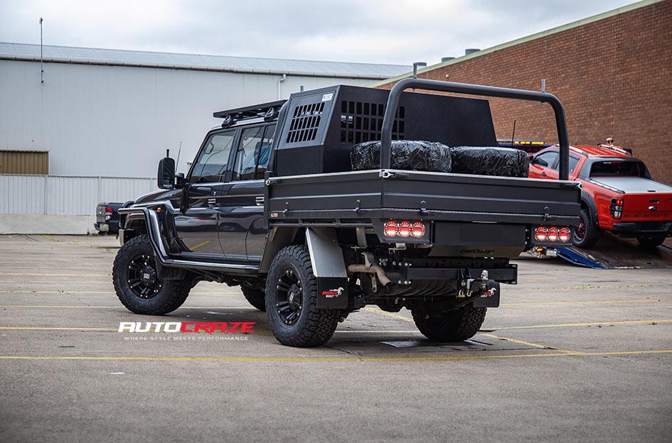 TOYOTA LANDCRUSIER MONSTER XD MATTE BLACK