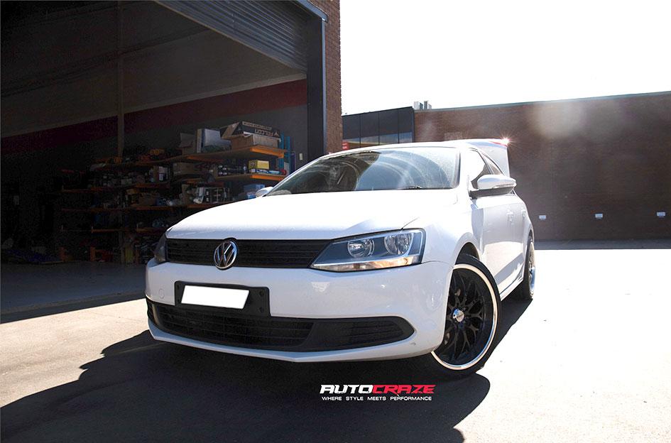 VOLKSWAGEN GOLF CHEETAH GLOSS BLACK POLISH LIP