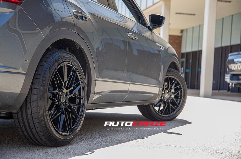 VOLKSWAGEN T ROC HOCKENHEIM GLOSS BLACK