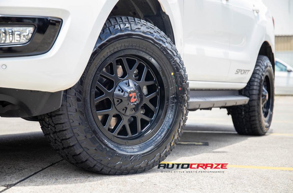 FORD EVEREST JUDGE MATTE BLACK