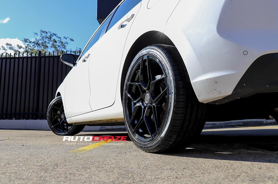 HYUNDAI I30 LEMANS GLOSS BLACK