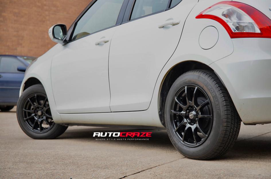 SUZUKI SWIFT ROTATE MATTE BLACK 