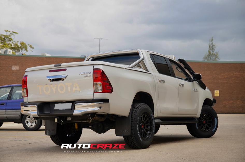 TOYOTA HILUX N80 4WD VICTIM MATTE BLACK