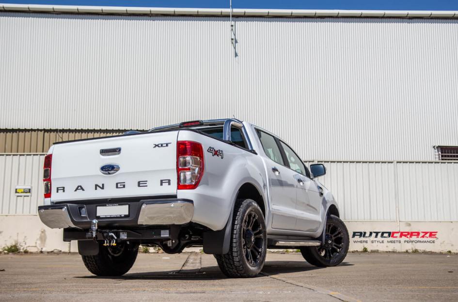 FORD-RANGER-VAPOR-BLACK-MACHINED-WITH-DARK-TINT