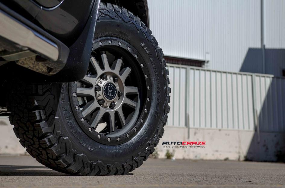 FORD-RANGER-TANAY-MATTE-BLACK-MACHINED-FACE-WITH-DARK-MATTE-TINT-2