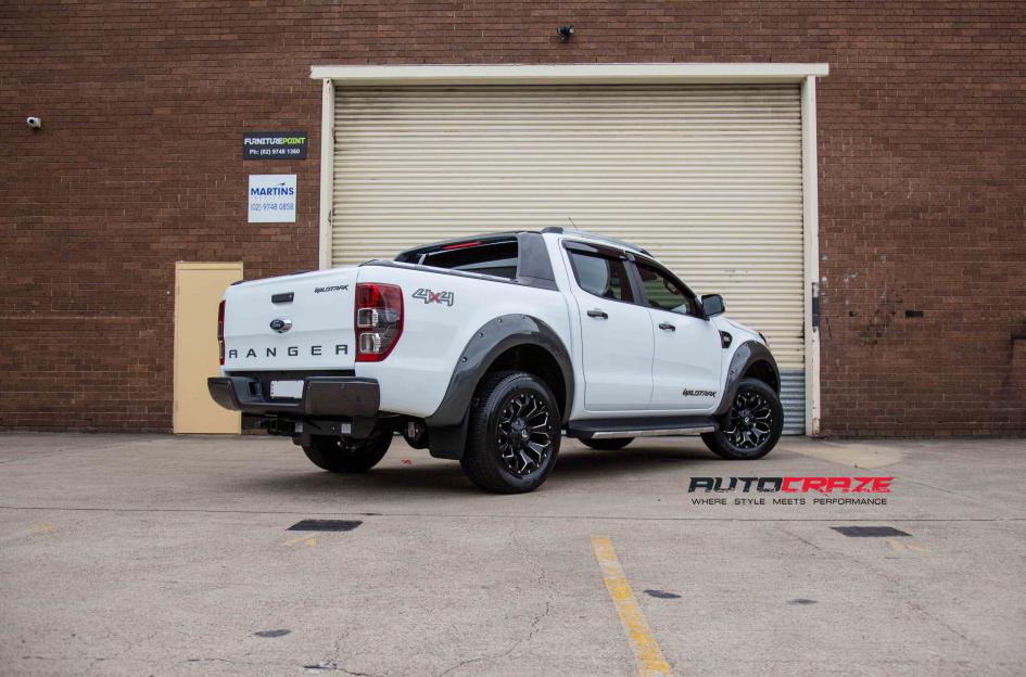 FORD RANGER ASSAULT GLOSS BLACK MILLED ACCENTS