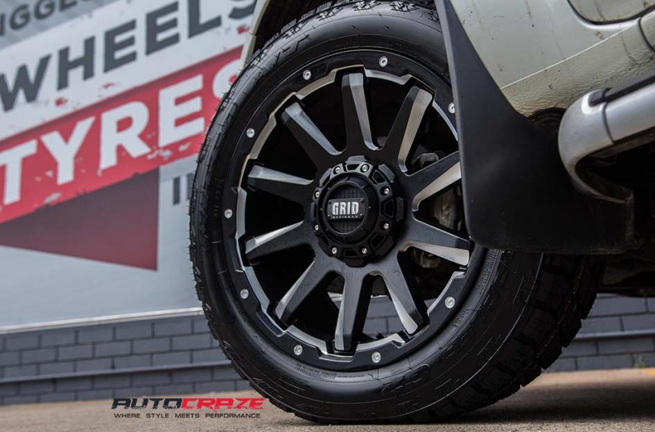 NISSAN NAVARA GD05 MATTE BLACK MILLED ACCENTS